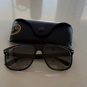 Ray-Ban Classic Black Sunglasses with Case
